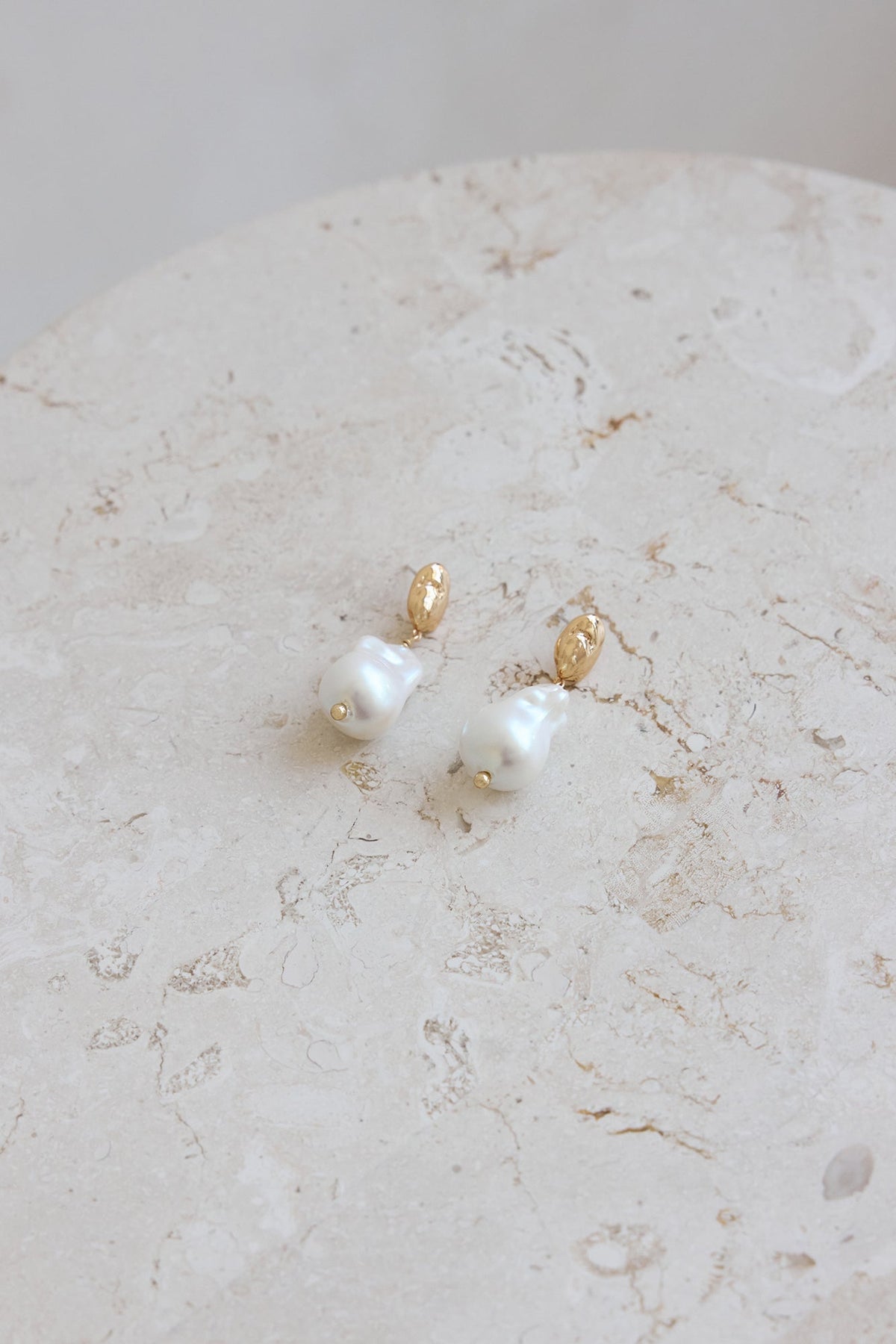 18k Gold Plated Endlessly Waiting Earrings White