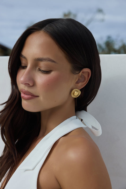 Boutique Piece Earrings Gold
