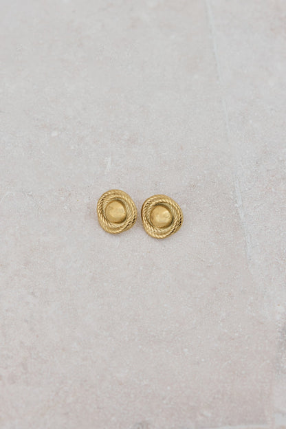 Boutique Piece Earrings Gold