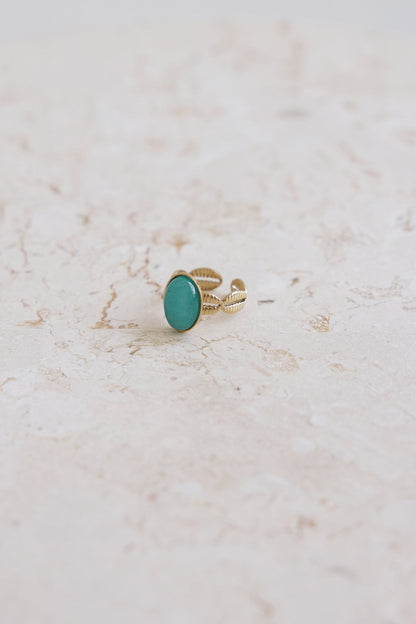Worldly Wonders Ring Green Gold