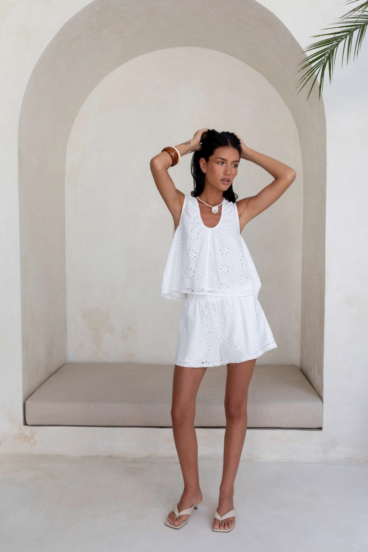 Kyra Shorts White